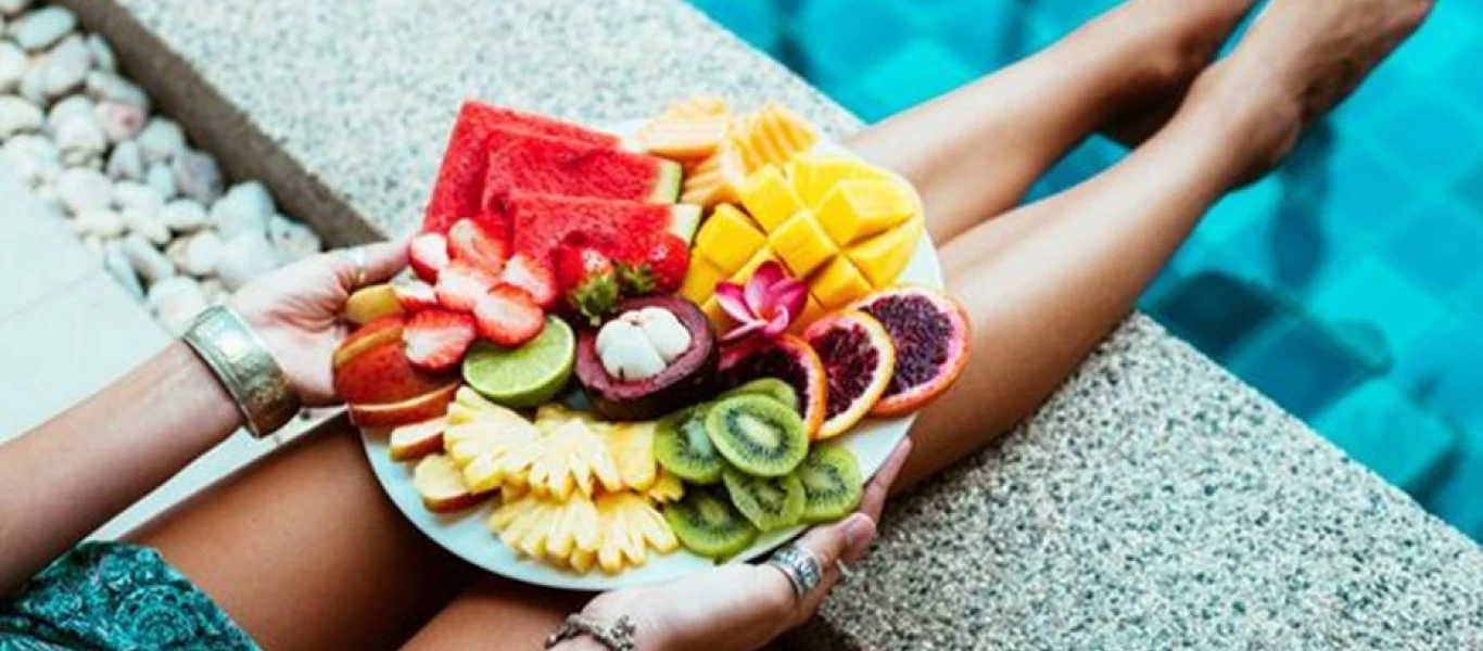 Ενδεικτικά διαιτολόγια για κάθε γεύμα της ημέρας για να αντιμετωπίσετε τον καύσωνα